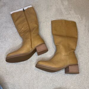 Cushionaire Sawyer or Belvin Pull-on Style Riding Boots in Honey Color Size 7